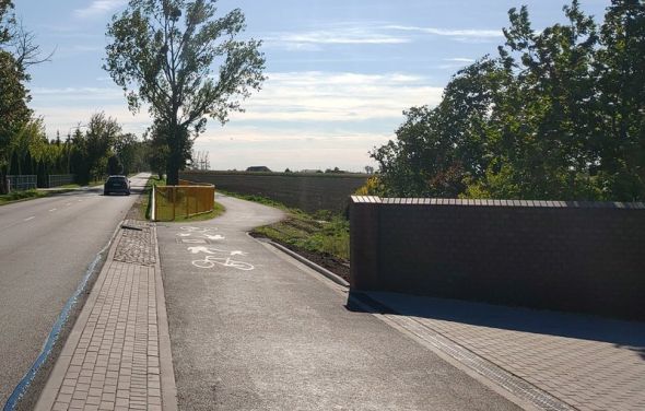 Odbiór końcowy robót budowlanych wykonanych w ramach projektu "Rozbudowa drogi wojewódzkiej nr 266 ul. Szybka w Radziejowie od km 44+340 do km 45+730 o budowę ścieżki pieszo-rowerowej"